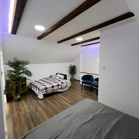 Panorama House Mislodjin Сasa de vacaciones *